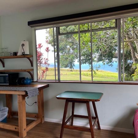 Waipio Studio Apartment Kukuihaele Bagian luar foto