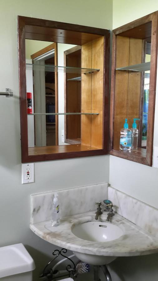 Waipio Studio Apartment Kukuihaele Bagian luar foto